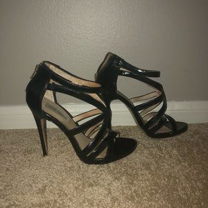 Black strappy heels 🖤✨